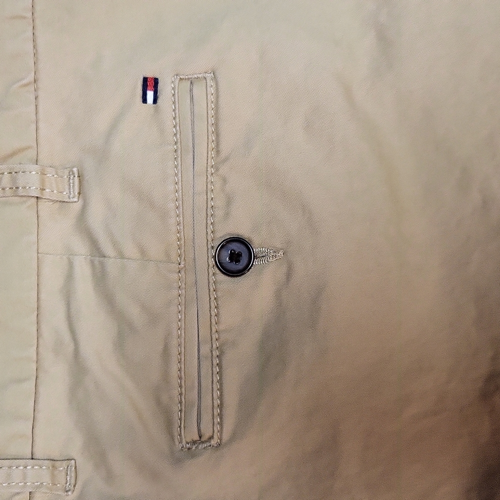 Tommy Hilfiger khaki pants - Picture 4 of 4